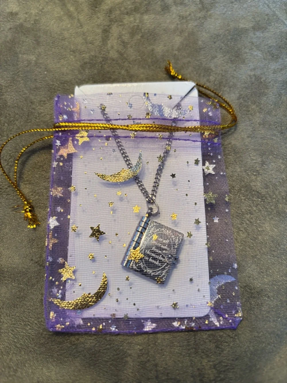 Inspirational Necklace + Mini Book “FOR ALL THOSE WHO FOUND THEMSELVES IN BOOKS” - Picture 9 of 16
